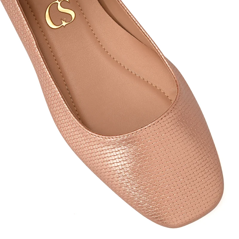 كارمن ستيفنز حذاء باليرينا وردي مسطح